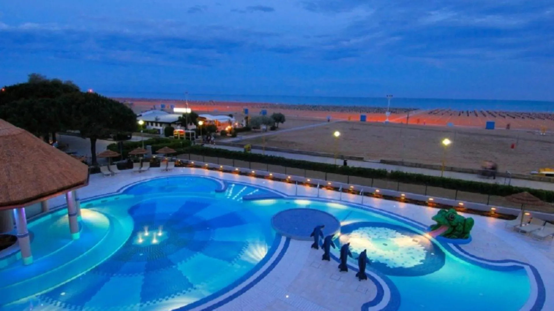 Spacious Seaview Apartment With A Big Terrace Bibione