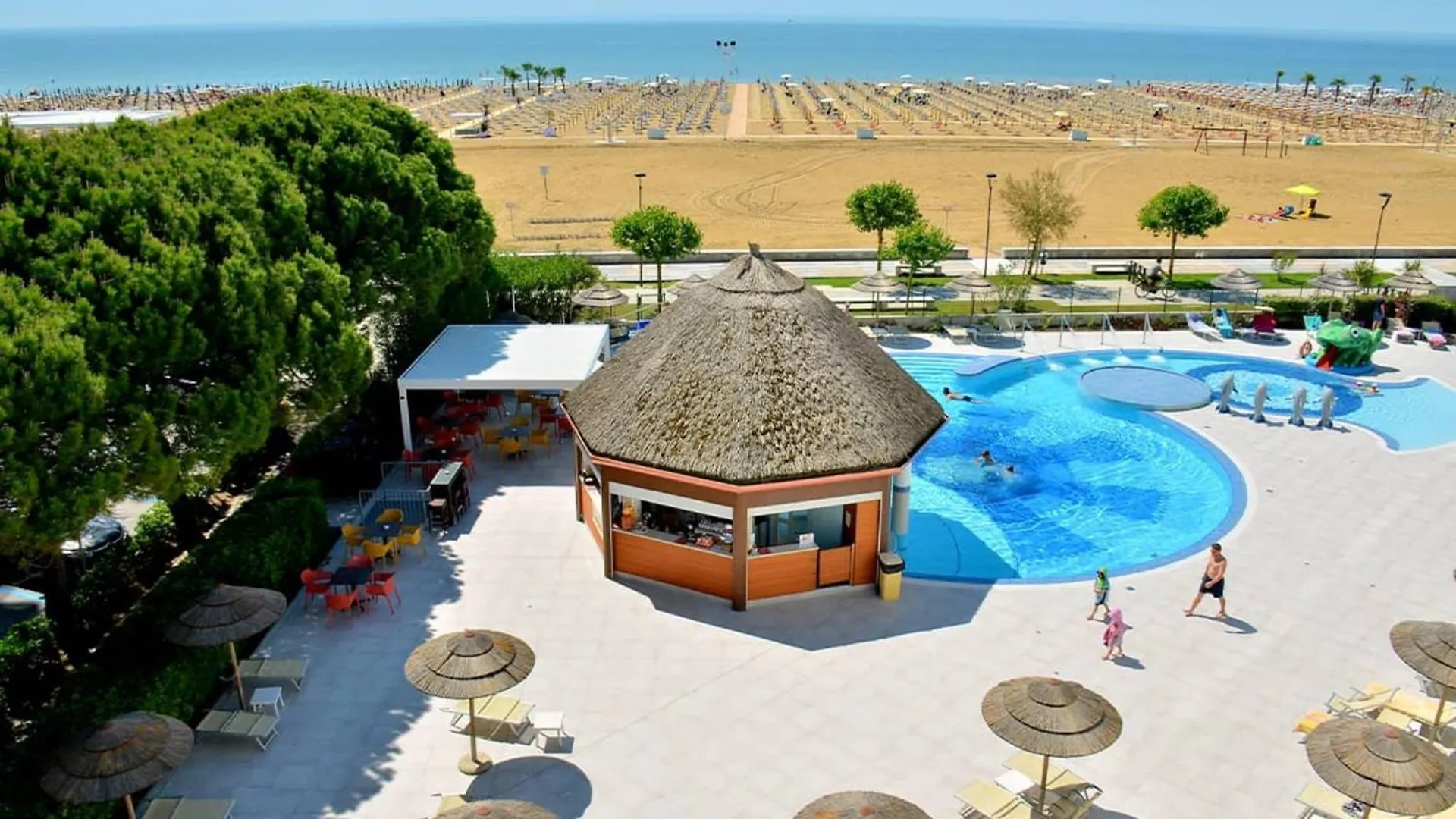 Spacious Seaview Apartment With A Big Terrace Bibione