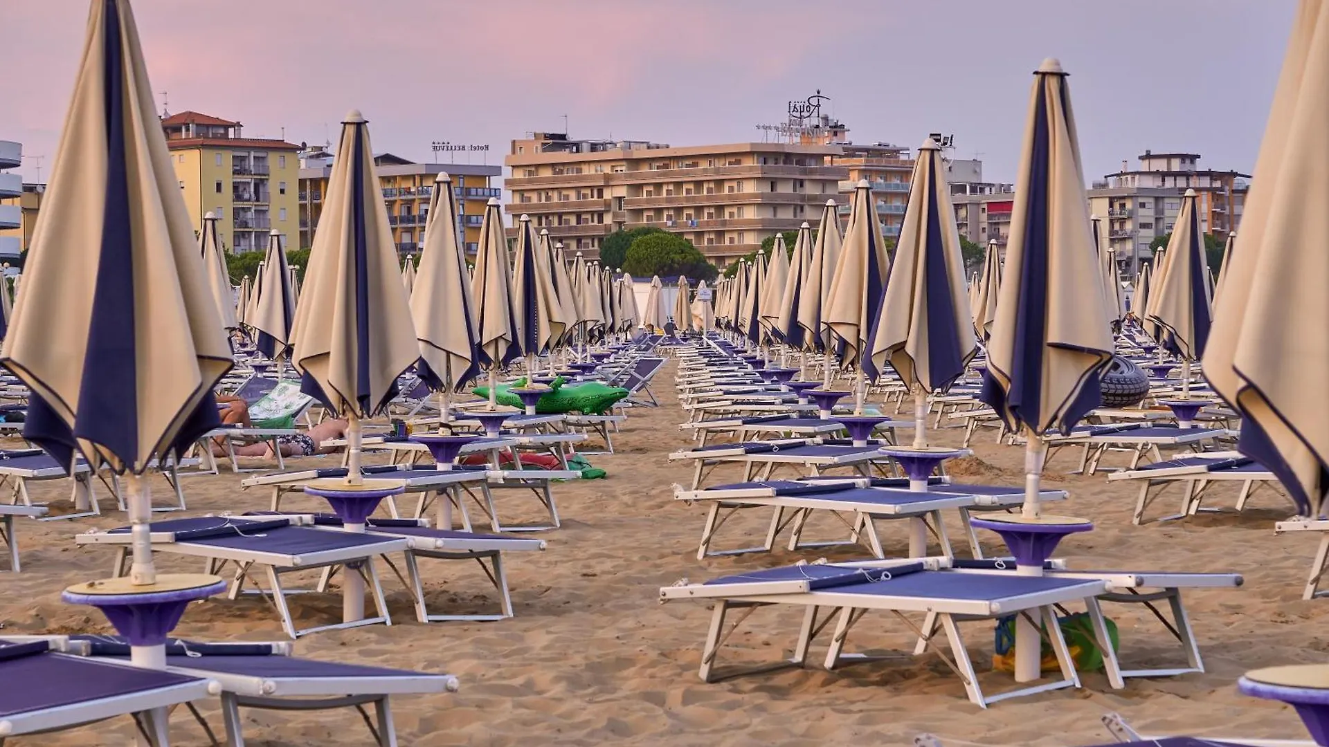 Spacious Seaview Apartment With A Big Terrace Bibione